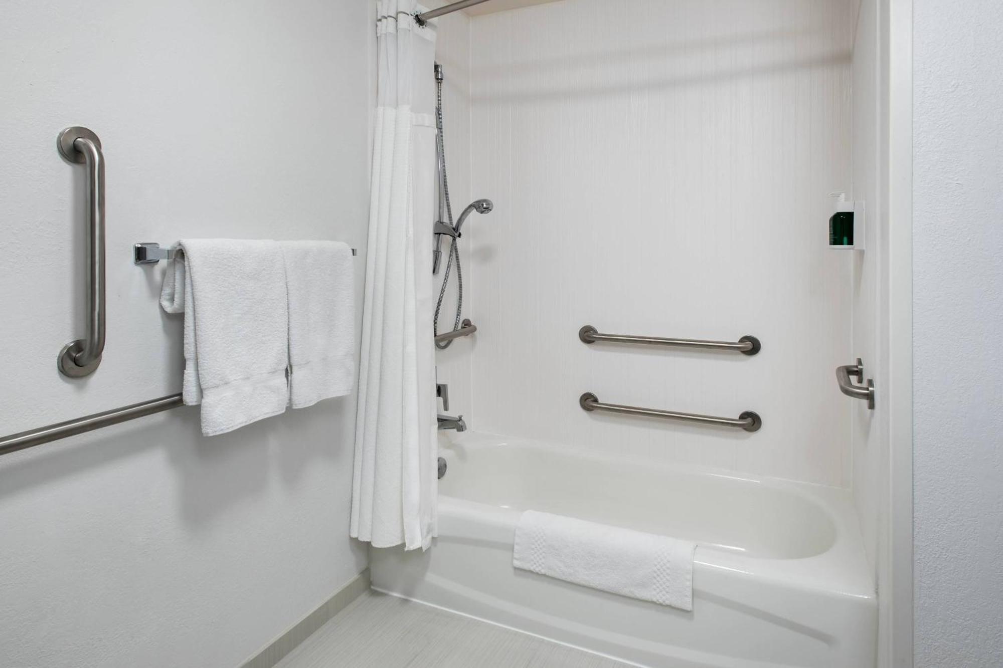 Courtyard By Marriott Rockville Buitenkant foto