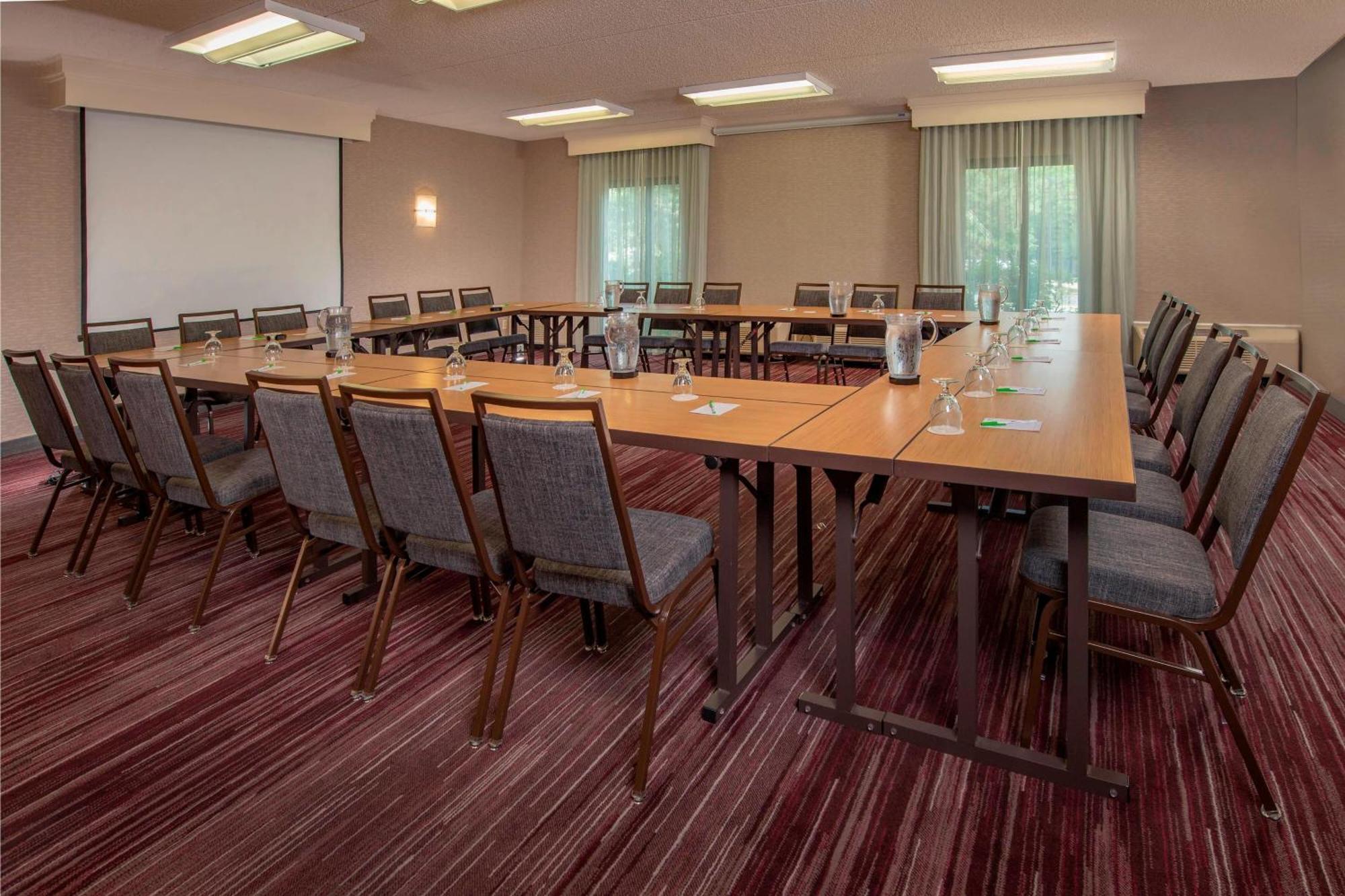 Courtyard By Marriott Rockville Buitenkant foto
