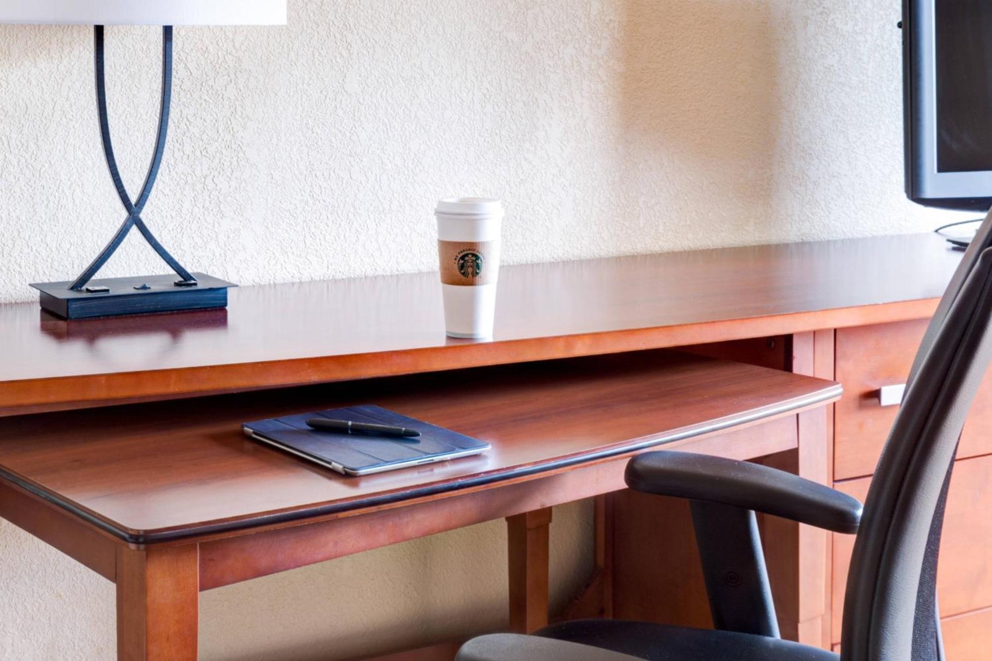 Courtyard By Marriott Rockville Buitenkant foto