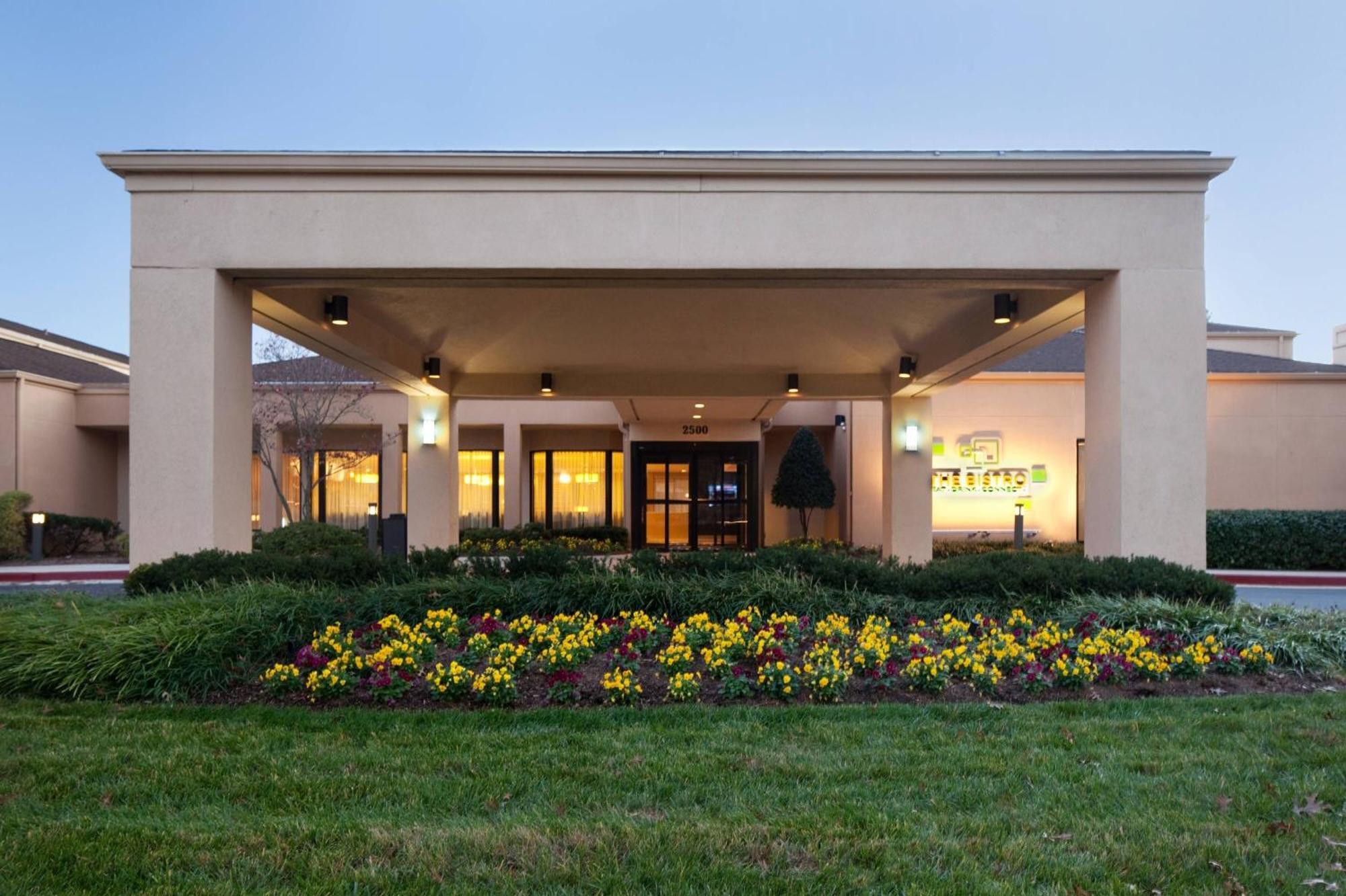 Courtyard By Marriott Rockville Buitenkant foto