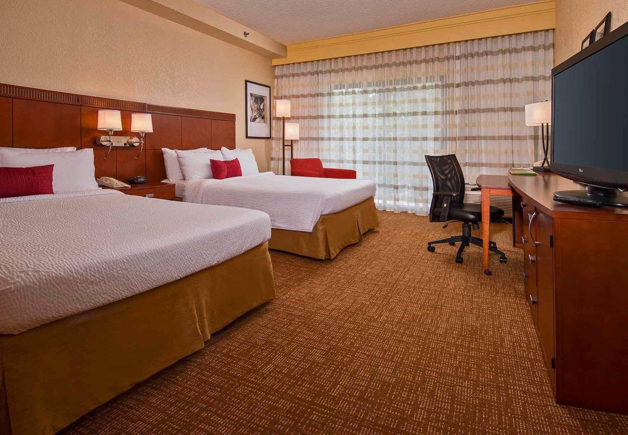 Courtyard By Marriott Rockville Buitenkant foto
